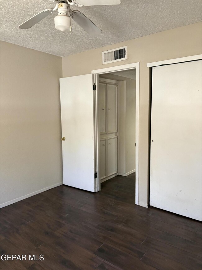 Building Photo - 2823 Anise Dr