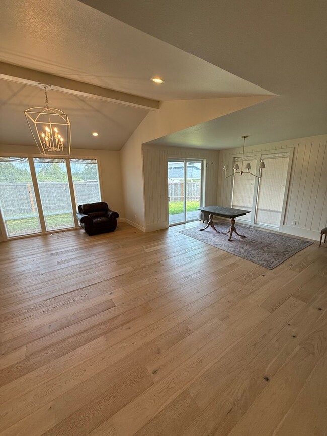 Building Photo - 3Bed/2 Bathroom Beautiful New Construction...