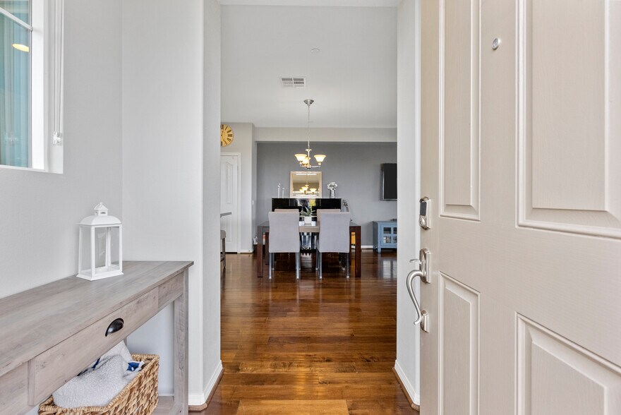 Building Photo - 28285 N Via Sonata Dr
