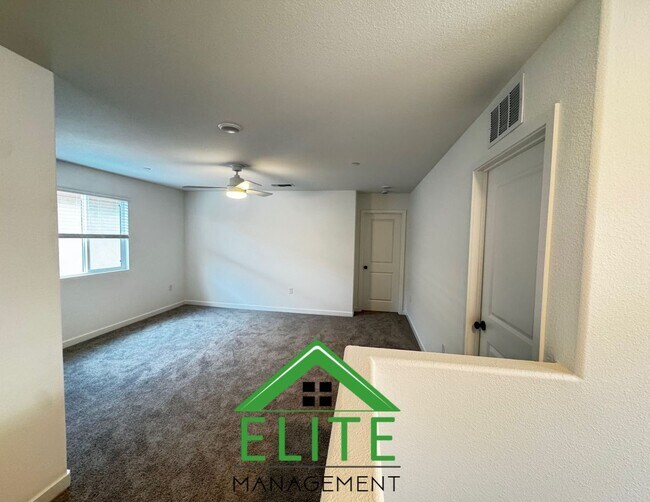 Building Photo - **Brand New 4 Bed / 3 Bath Home in Prime R...