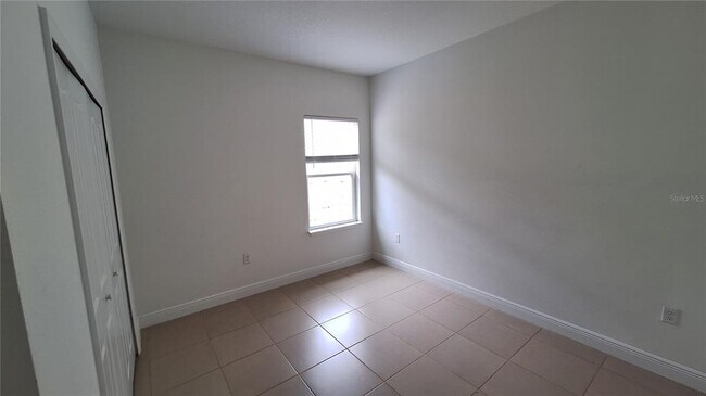 Building Photo - 13763 SW 43rd Cir