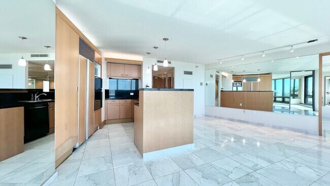 Building Photo - 1330 Ala Moana Blvd