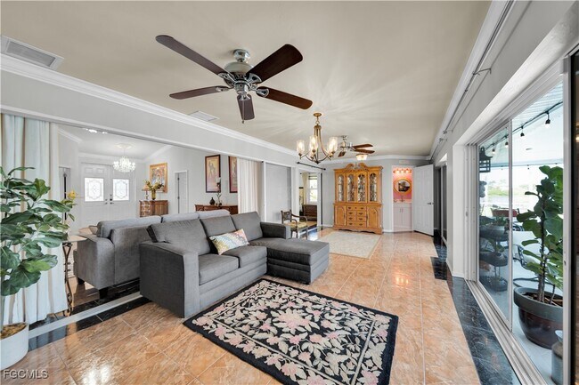 Building Photo - 1811 NE 5th Terrace