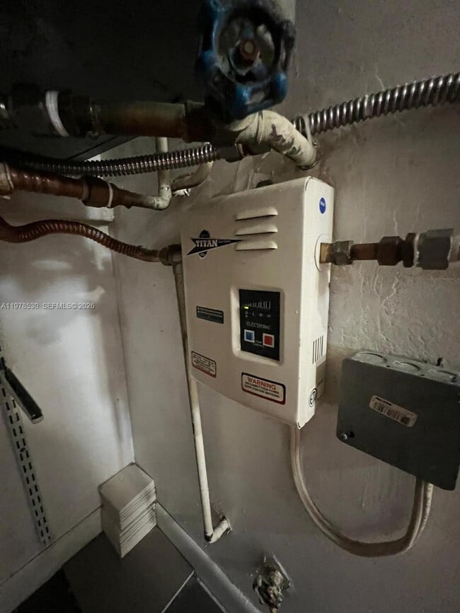 Building Photo - 15600 SW 80th St