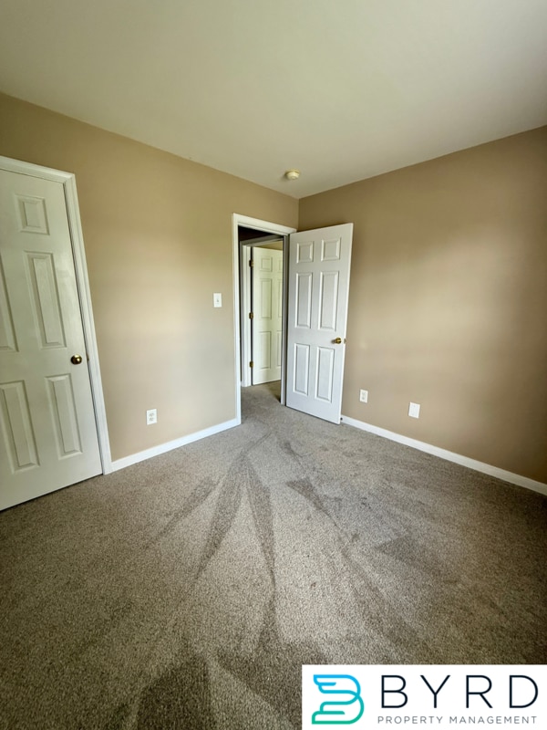 Building Photo - 1529 Olde Sage Ct