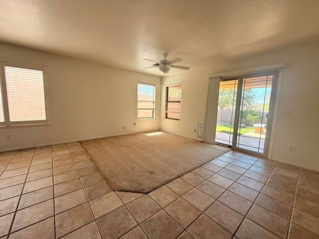 Building Photo - Cul-de-Sac Living | 3 Bed + Bonus Room | Pool + Greenbelt Views