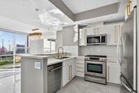 Building Photo - 321 Tenth Ave