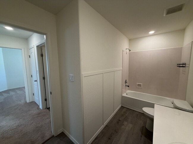 Building Photo - 3 Bedroom Single Story Home Available Near Huning Ranch Loop SW & Main St NW in Los Lunas!