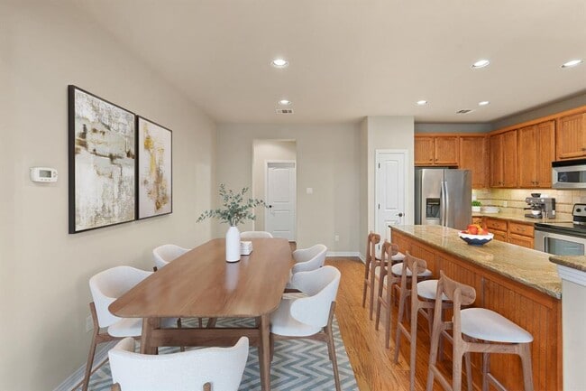 Building Photo - 8917 Old Lampasas Trail