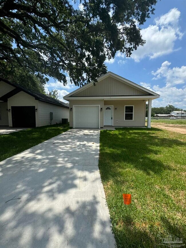 Building Photo - 8597 Walnut Ave