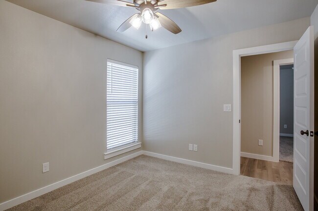 Building Photo - Like New Construction in Cooper District!