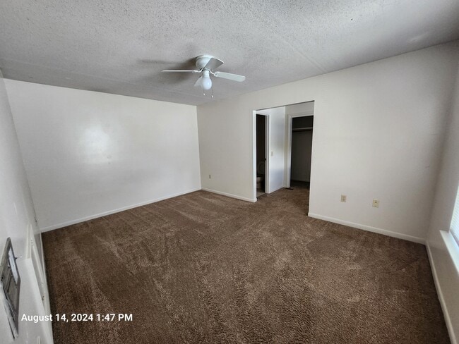 Building Photo - 159 Scottwood Dr SE