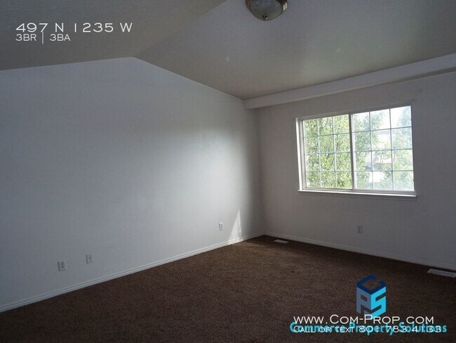 Building Photo - Lovely 3 bed, 2.5 bath in Orem!