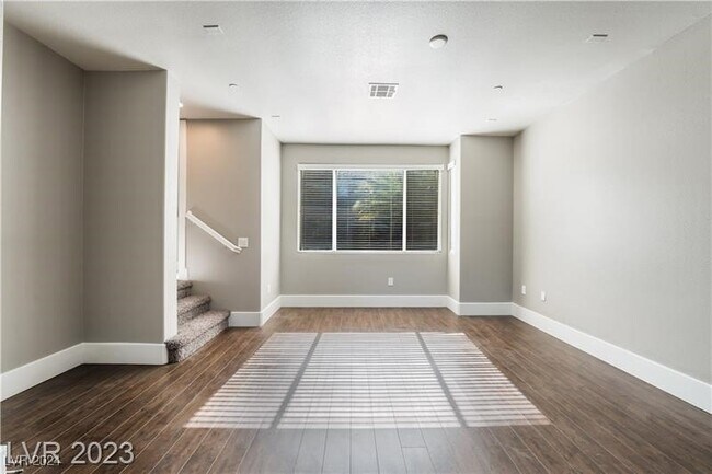 Building Photo - 9050 W Tropicana Ave