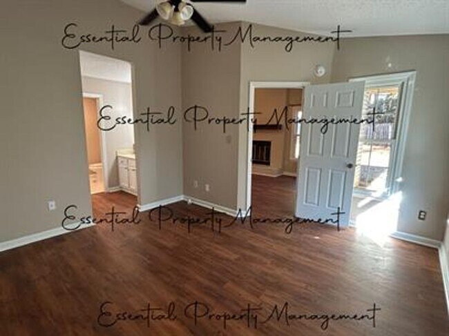 Building Photo - 1201 Liberty Dr