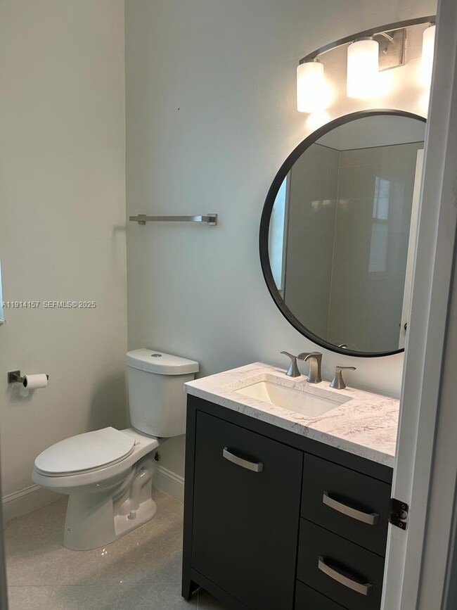 Building Photo - 1569 Winterberry Ln