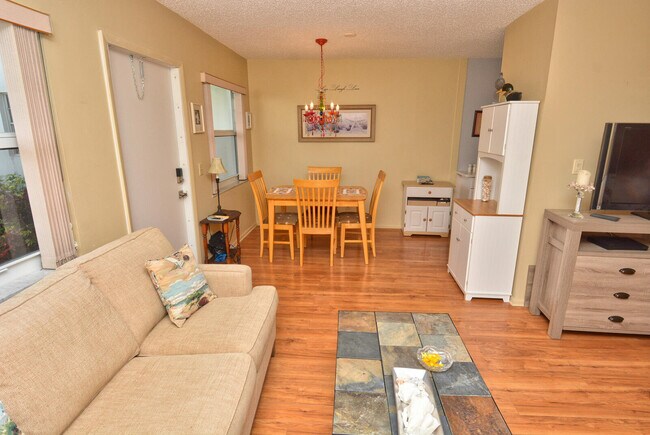 Building Photo - 1225 NW 21st St