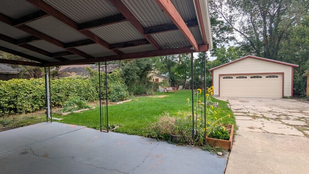 Building Photo - 1523 S 600 E