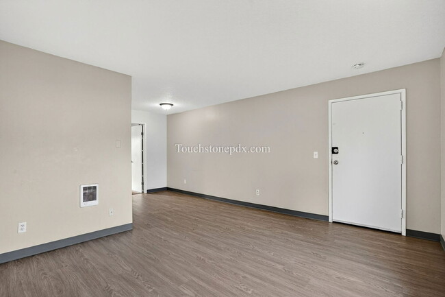 Building Photo - 2429 SE 135th Ave