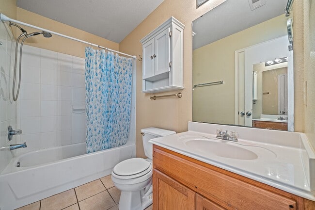 Building Photo - 20758 Cypress Crescent Ln