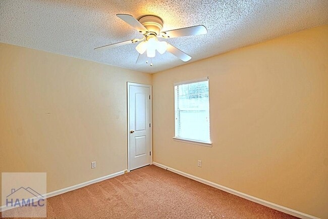 Building Photo - 664 Windward Dr