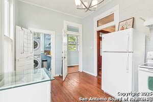 Building Photo - 109 Paso Hondo St