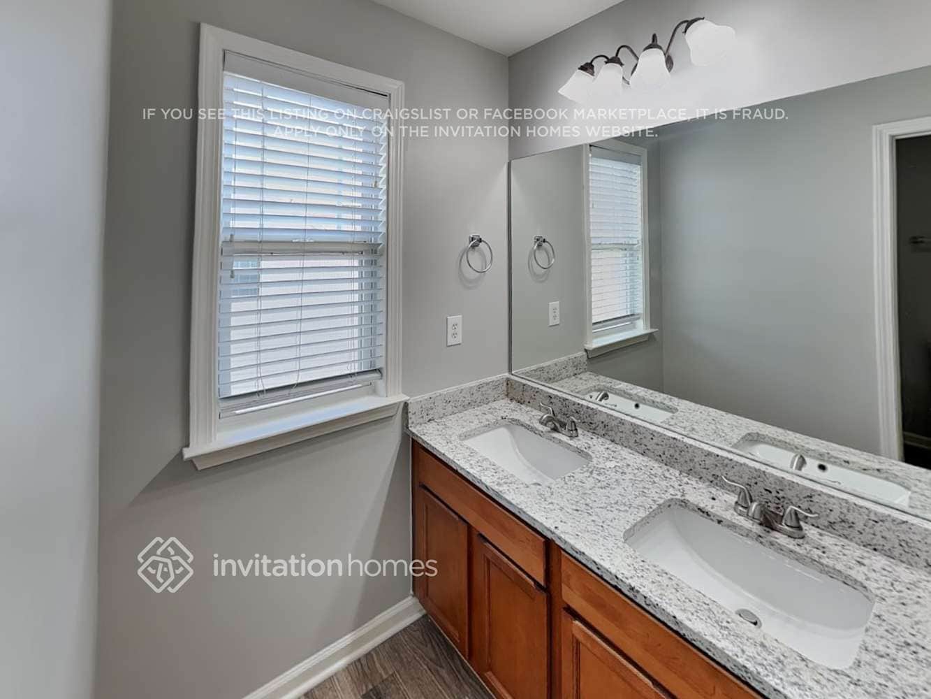 Building Photo - 2322 Loowit Falls Dr