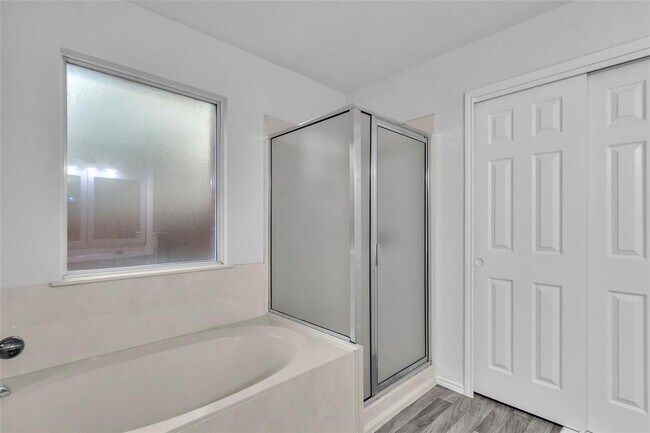 Building Photo - 1012 Traci Michelle Dr