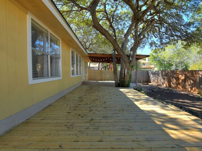 Building Photo - Cozy Home by THE DOMAIN