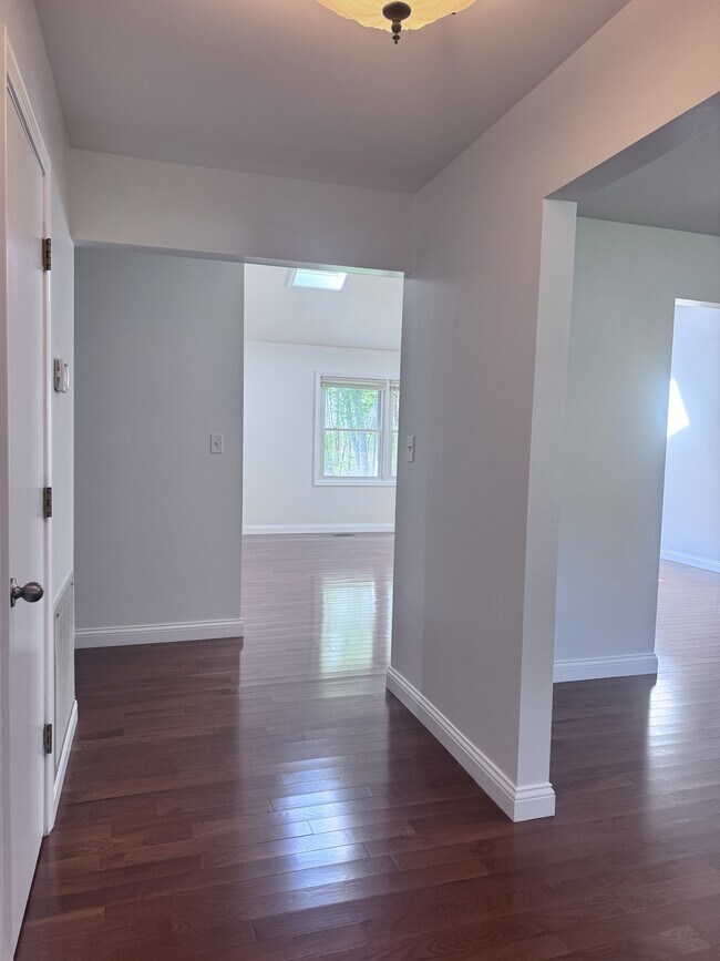 Building Photo - 49 Kingfisher Ln