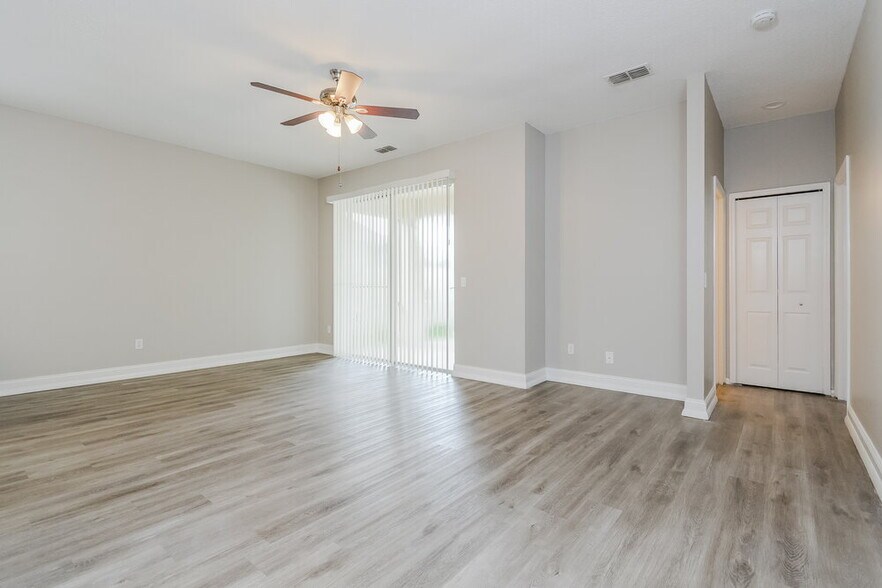 Building Photo - 1046 Raining Meadows Ln