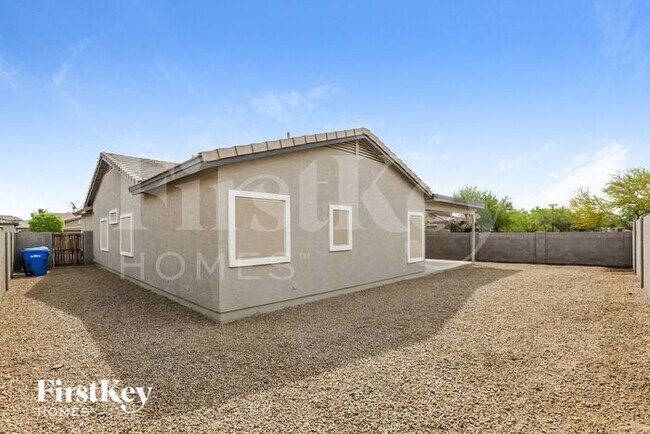Building Photo - 5616 S 55th Ln