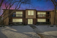 Building Photo - 827 194th St