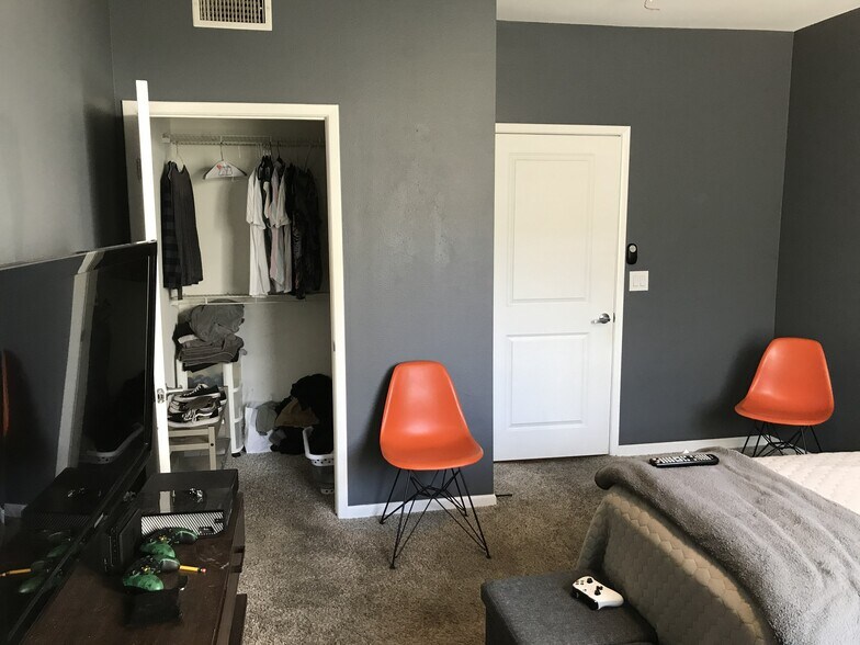 Guest Bedroom - 1801 E Katella Ave