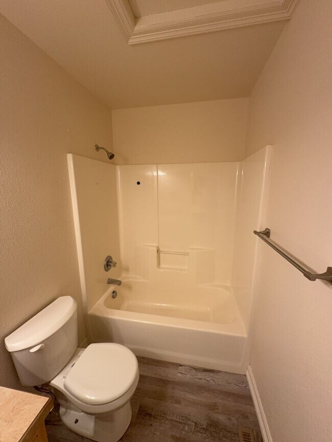 Building Photo - 4326 Mariposa Ln