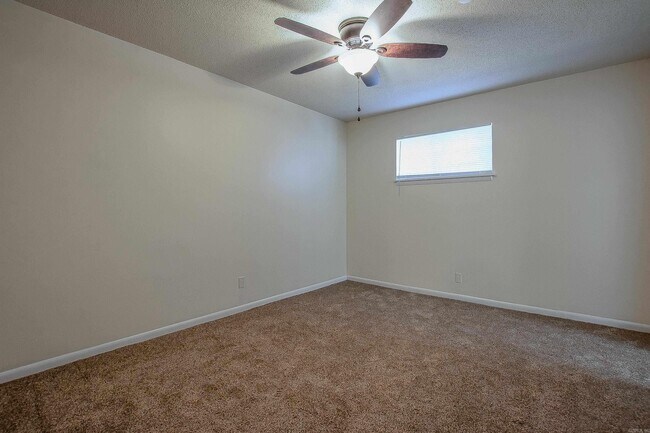 Building Photo - 201 N Polk St