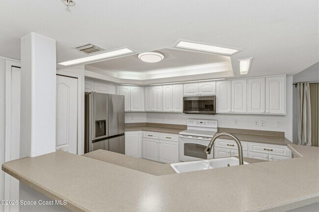 Building Photo - 800 Del Rio Way