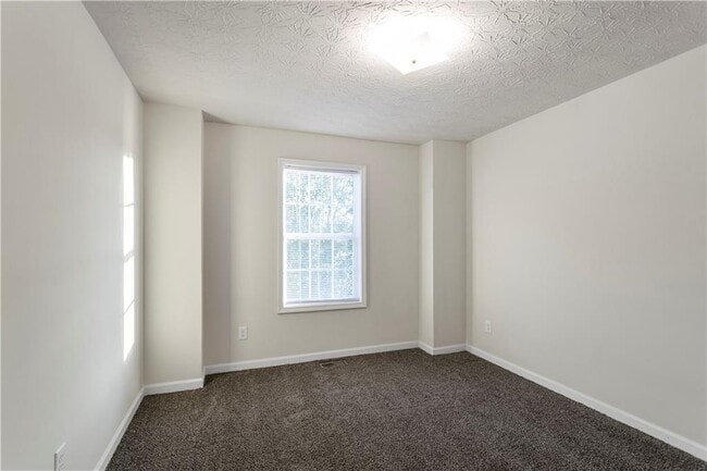 Building Photo - 1460 Wynsong Ct