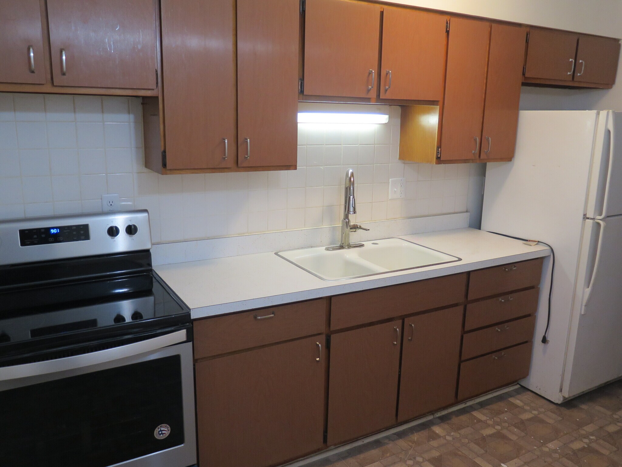 Building Photo - 2319 Cherry Hills Dr