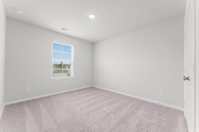 Building Photo - 20802 Adventure Wy