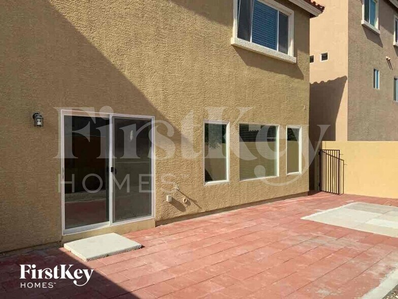 Building Photo - 7248 Sierra Moon Ct