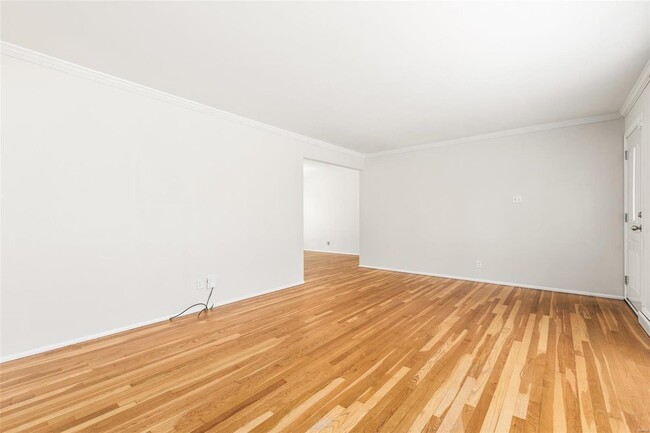 Building Photo - 767 Wenneker Dr