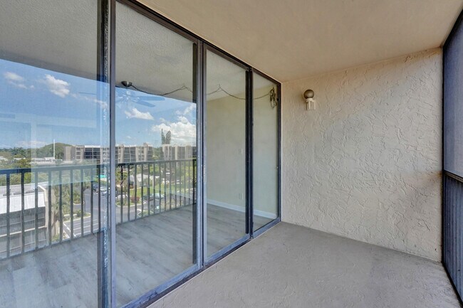 Building Photo - 12 Royal Palm Way