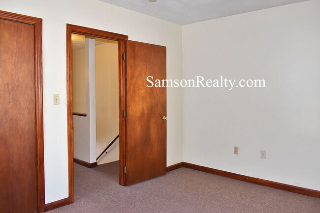 Building Photo - 112 Oakland Ave