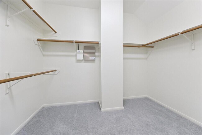 Building Photo - 3319 Harbrook Dr