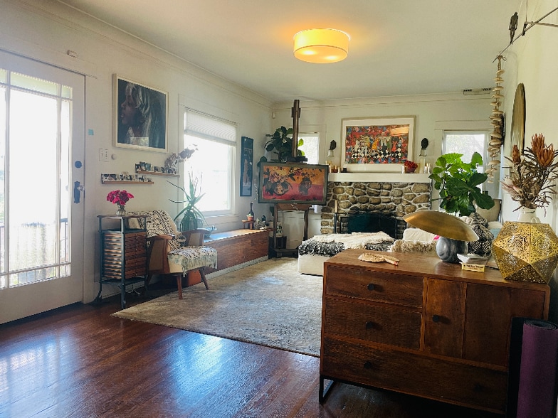 Building Photo - 1956 Phillips Way