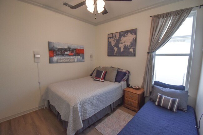 Building Photo - Available! Gorgeous 3 Bedroom 2 Bath in Tyler!