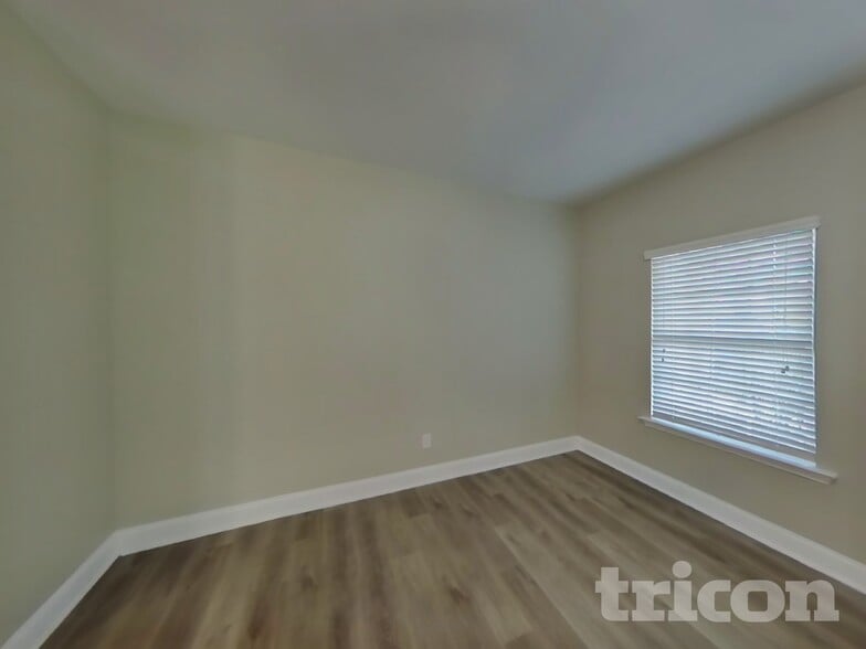 Building Photo - 240 Fox Squirrel Cir