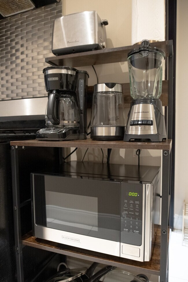 Building Photo - 5 W 101st St