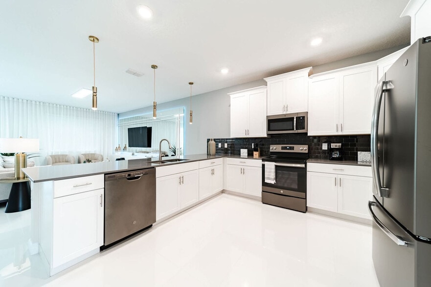 Building Photo - 2869 Bookmark Dr